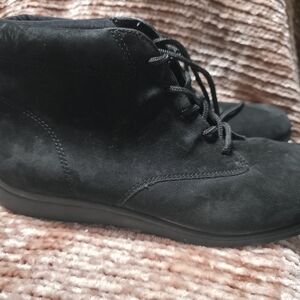 Easy Spirit Black Boots for Women
